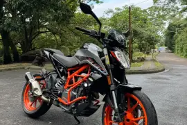 KTM, 390 Duke, 2022