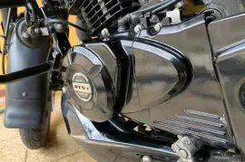 Bajaj, Pulsar 180, 2022