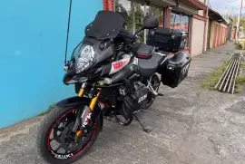 Suzuki, V Strom 1000cc, 2016