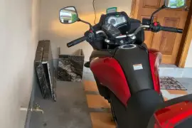 Suzuki, Storm, 2018 Suzuki, Storm, 2018