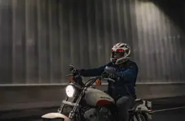 Harley-Davidson, Sporster 883 Superlow, 2011