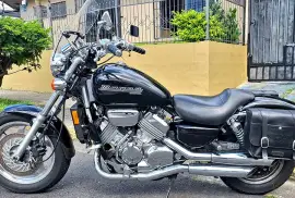 Honda, Magna 750 Custom, 2001