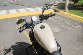 Harley-Davidson,  Sportster Iron 883 , 2015
