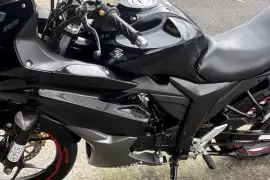 Suzuki, Gixxer SF, 2017