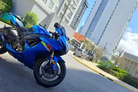 Suzuki, GSXR-750, 2015