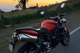 Triumph, Street Triple R, 2010